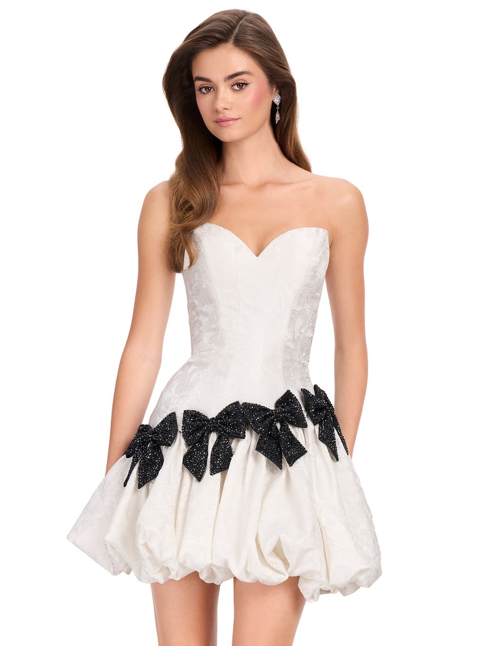 ASHLEYlauren White Strapless Bubble Hem Hoco Dress Size 4